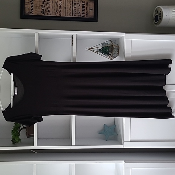 Old Navy Dresses & Skirts - 💥5 for 25$💥little black dress 👗 🖤